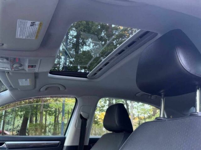 Білий Фольксваген Пассат, об'ємом двигуна 1.8 л та пробігом 59 тис. км за 2550 $, фото 7 на Automoto.ua