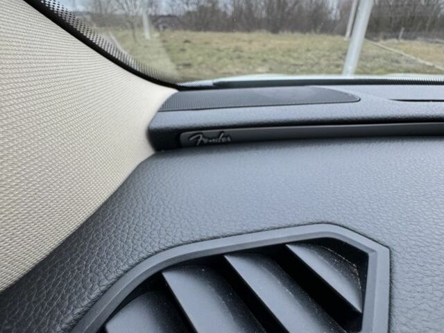 Белый Фольксваген Пассат, объемом двигателя 1.8 л и пробегом 178 тыс. км за 14000 $, фото 10 на Automoto.ua