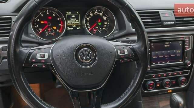 Белый Фольксваген Пассат, объемом двигателя 2 л и пробегом 200 тыс. км за 15300 $, фото 13 на Automoto.ua