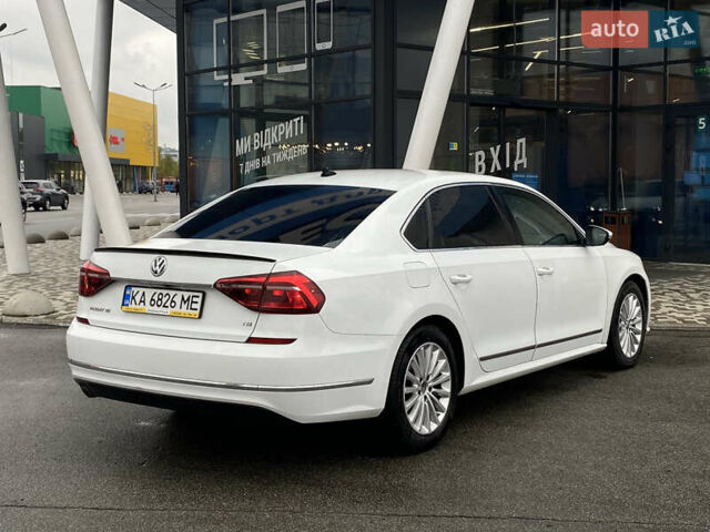 Белый Фольксваген Пассат, объемом двигателя 1.8 л и пробегом 198 тыс. км за 11950 $, фото 9 на Automoto.ua