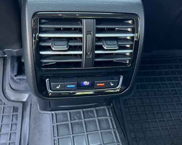 Белый Фольксваген Пассат, объемом двигателя 2 л и пробегом 168 тыс. км за 22700 $, фото 23 на Automoto.ua