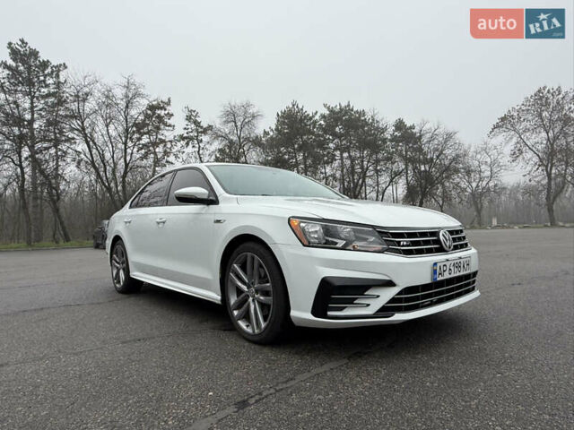 Білий Фольксваген Пассат, об'ємом двигуна 1.98 л та пробігом 135 тис. км за 16000 $, фото 3 на Automoto.ua