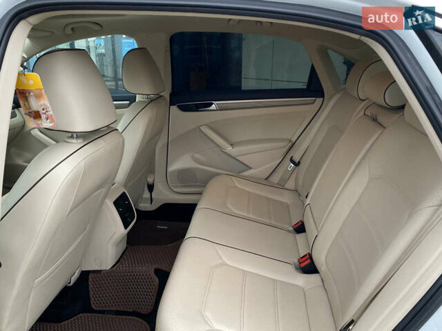 Белый Фольксваген Пассат, объемом двигателя 1.8 л и пробегом 198 тыс. км за 11950 $, фото 22 на Automoto.ua