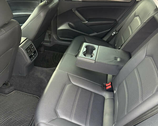 Фольксваген Пассат 2017 в Львове на Automoto.ua Белый Фольксваген Пассат, объемом двигателя 2 л и пробегом 88 тыс. км за 15900 $, фото 14 на Automoto.ua