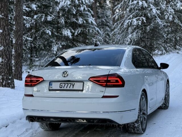 Белый Фольксваген Пассат, объемом двигателя 2 л и пробегом 195 тыс. км за 10500 $, фото 4 на Automoto.ua