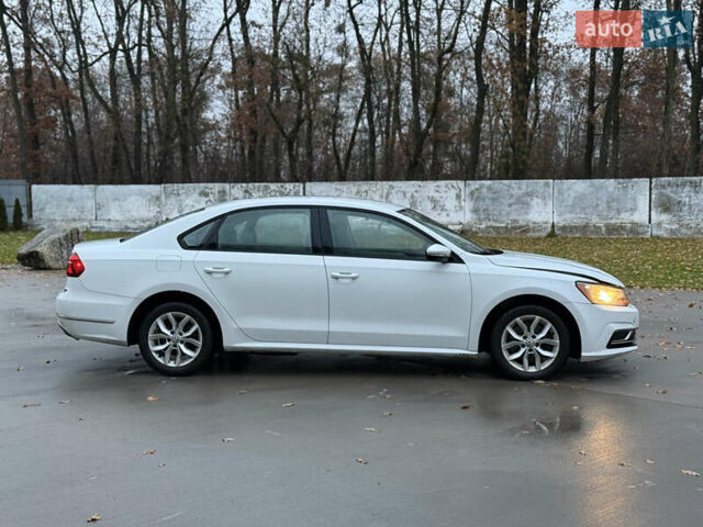 Белый Фольксваген Пассат, объемом двигателя 2 л и пробегом 273 тыс. км за 8300 $, фото 6 на Automoto.ua