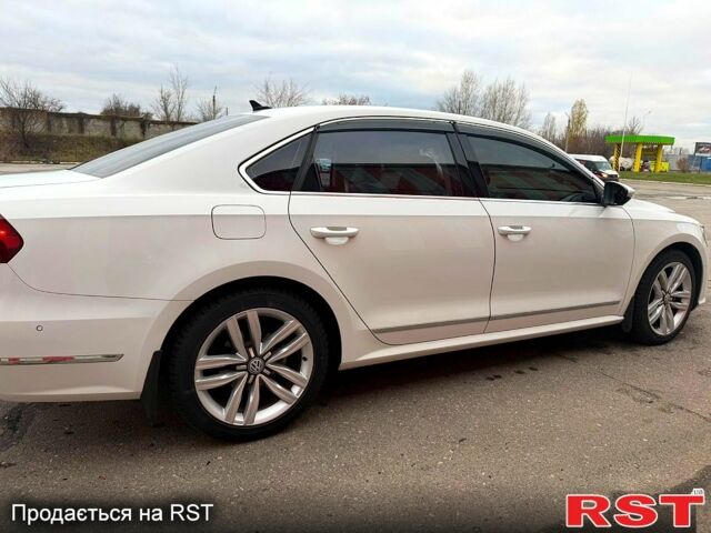 Білий Фольксваген Пассат, об'ємом двигуна 1.8 л та пробігом 108 тис. км за 17500 $, фото 9 на Automoto.ua