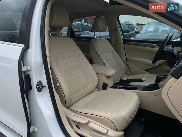 Белый Фольксваген Пассат, объемом двигателя 1.8 л и пробегом 167 тыс. км за 13990 $, фото 29 на Automoto.ua