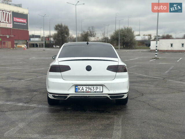 Белый Фольксваген Пассат, объемом двигателя 1.97 л и пробегом 178 тыс. км за 18900 $, фото 5 на Automoto.ua