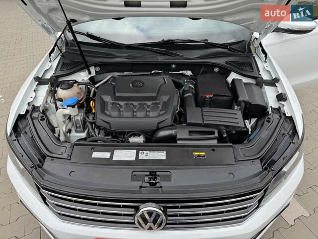 Білий Фольксваген Пассат, об'ємом двигуна 0 л та пробігом 175 тис. км за 13500 $, фото 16 на Automoto.ua