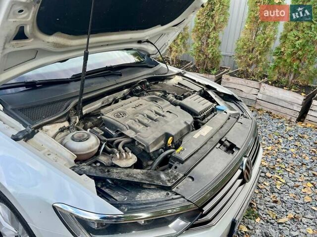 Белый Фольксваген Пассат, объемом двигателя 1.97 л и пробегом 240 тыс. км за 17900 $, фото 35 на Automoto.ua