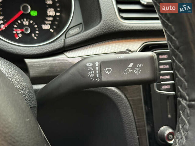 Белый Фольксваген Пассат, объемом двигателя 1.8 л и пробегом 57 тыс. км за 11299 $, фото 46 на Automoto.ua