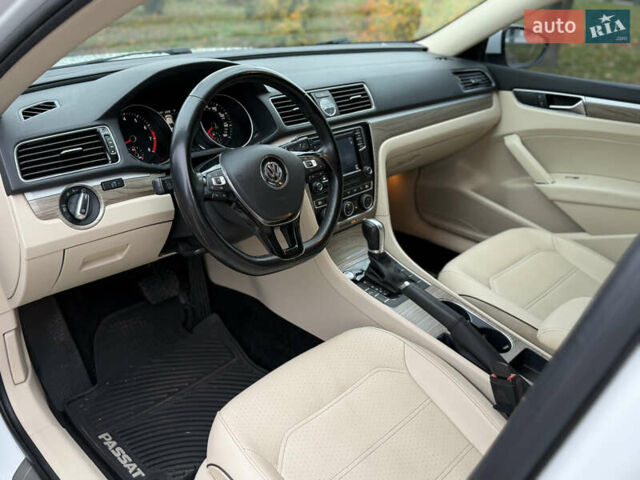 Белый Фольксваген Пассат, объемом двигателя 1.8 л и пробегом 150 тыс. км за 14600 $, фото 20 на Automoto.ua