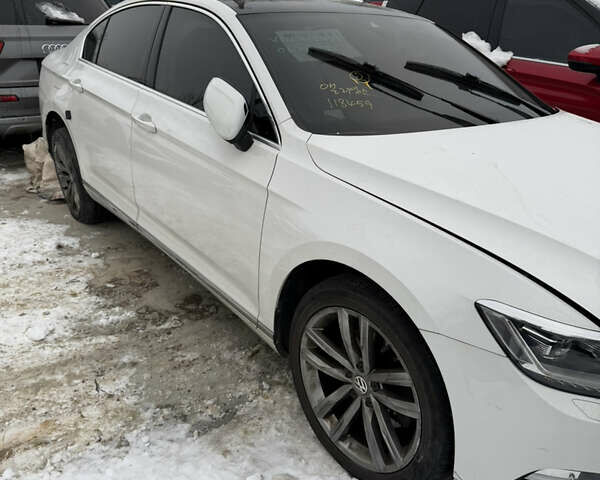 Білий Фольксваген Пассат, об'ємом двигуна 2 л та пробігом 91 тис. км за 16200 $, фото 2 на Automoto.ua