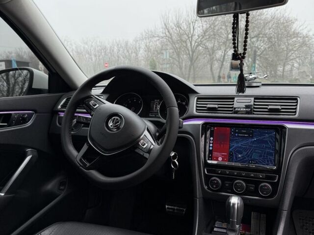 Білий Фольксваген Пассат, об'ємом двигуна 2 л та пробігом 135 тис. км за 15500 $, фото 9 на Automoto.ua