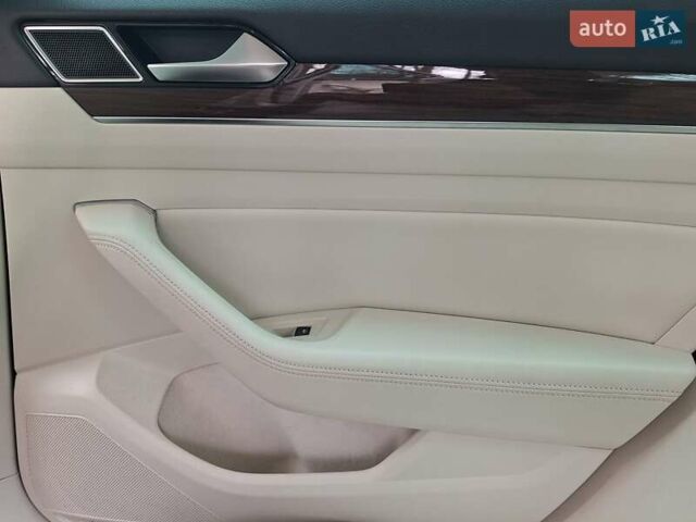 Белый Фольксваген Пассат, объемом двигателя 2 л и пробегом 200 тыс. км за 22500 $, фото 39 на Automoto.ua