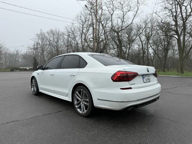 Білий Фольксваген Пассат, об'ємом двигуна 2 л та пробігом 135 тис. км за 15500 $, фото 3 на Automoto.ua