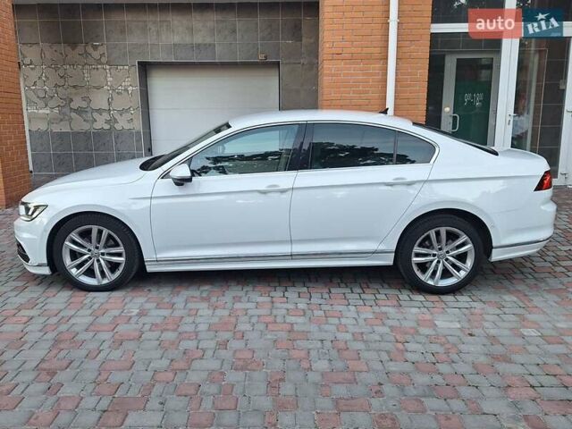 Белый Фольксваген Пассат, объемом двигателя 2 л и пробегом 200 тыс. км за 22500 $, фото 59 на Automoto.ua