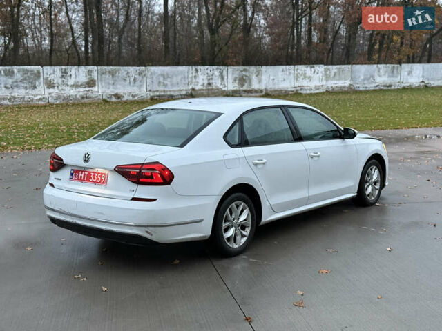 Белый Фольксваген Пассат, объемом двигателя 2 л и пробегом 273 тыс. км за 8300 $, фото 9 на Automoto.ua