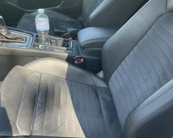 Белый Фольксваген Пассат, объемом двигателя 1.97 л и пробегом 123 тыс. км за 23499 $, фото 11 на Automoto.ua