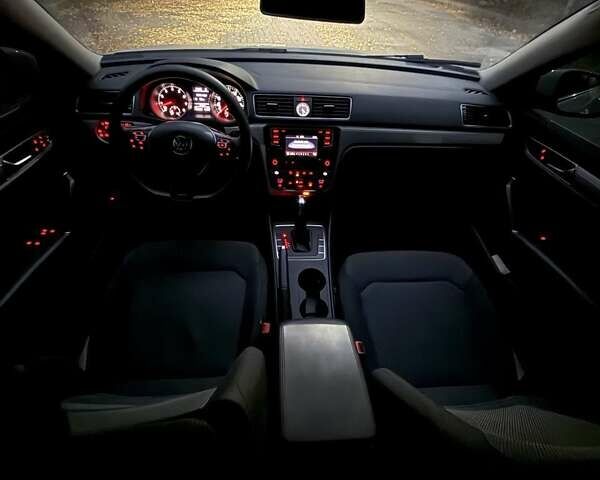 Білий Фольксваген Пассат, об'ємом двигуна 1.8 л та пробігом 124 тис. км за 11900 $, фото 14 на Automoto.ua