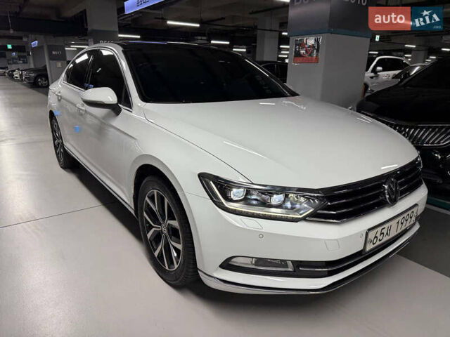 Белый Фольксваген Пассат, объемом двигателя 2 л и пробегом 140 тыс. км за 26000 $, фото 1 на Automoto.ua