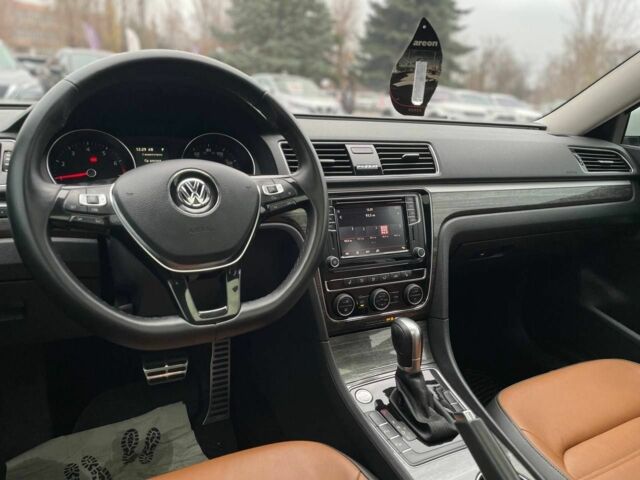 Белый Фольксваген Пассат, объемом двигателя 2 л и пробегом 119 тыс. км за 17400 $, фото 18 на Automoto.ua