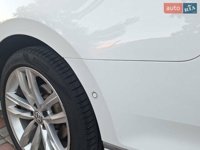 Белый Фольксваген Пассат, объемом двигателя 2 л и пробегом 200 тыс. км за 22500 $, фото 60 на Automoto.ua