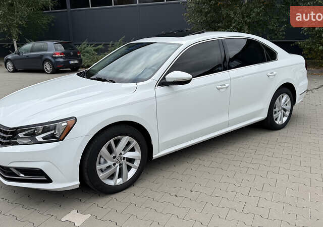 Білий Фольксваген Пассат, об'ємом двигуна 0 л та пробігом 175 тис. км за 13500 $, фото 2 на Automoto.ua