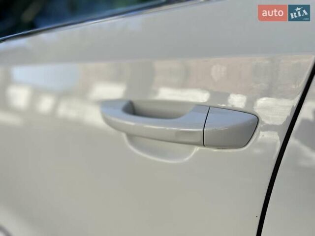 Фольксваген Пассат 2017 в Львове на Automoto.ua Белый Фольксваген Пассат, объемом двигателя 1.8 л и пробегом 78 тыс. км за 15750 $, фото 20 на Automoto.ua