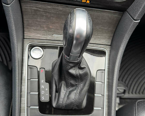 Білий Фольксваген Пассат, об'ємом двигуна 0 л та пробігом 175 тис. км за 13500 $, фото 20 на Automoto.ua