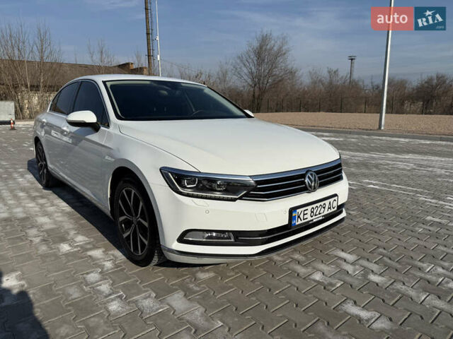 Білий Фольксваген Пассат, об'ємом двигуна 1.97 л та пробігом 250 тис. км за 19000 $, фото 5 на Automoto.ua
