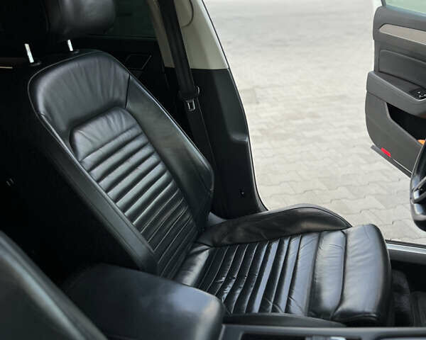 Белый Фольксваген Пассат, объемом двигателя 2 л и пробегом 320 тыс. км за 16900 $, фото 5 на Automoto.ua