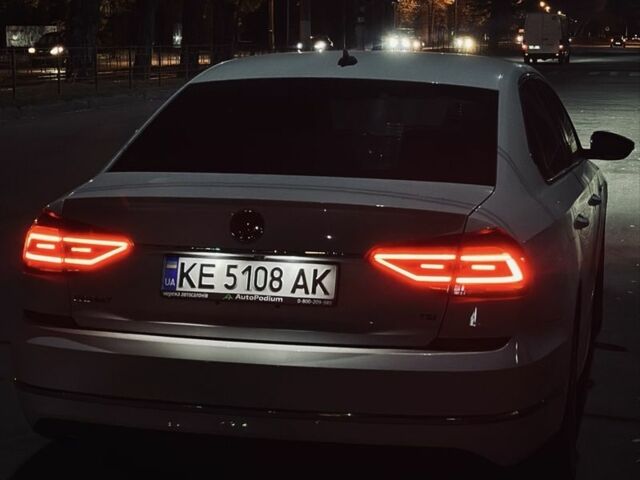 Белый Фольксваген Пассат, объемом двигателя 1.8 л и пробегом 109 тыс. км за 16500 $, фото 2 на Automoto.ua