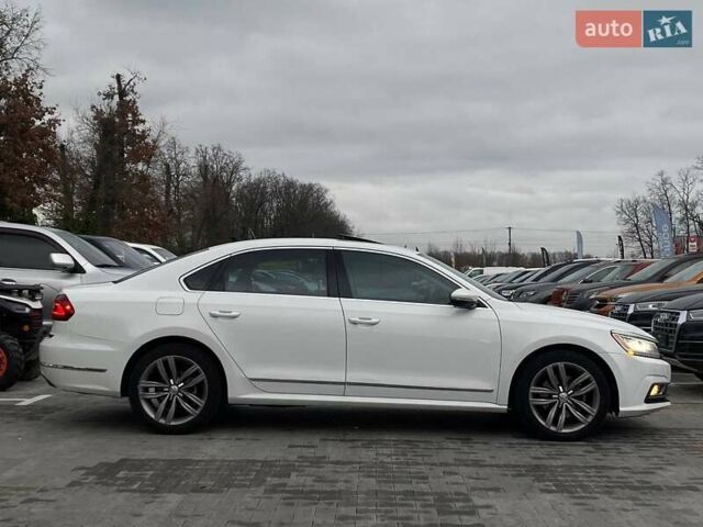 Белый Фольксваген Пассат, объемом двигателя 1.8 л и пробегом 167 тыс. км за 13990 $, фото 18 на Automoto.ua