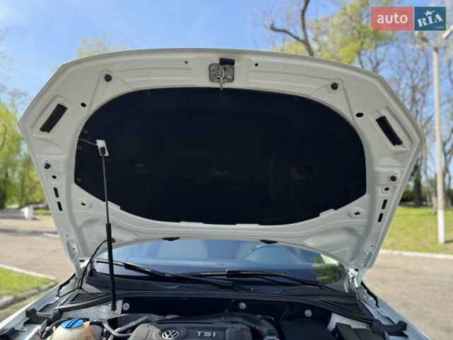 Белый Фольксваген Пассат, объемом двигателя 1.8 л и пробегом 78 тыс. км за 13800 $, фото 60 на Automoto.ua