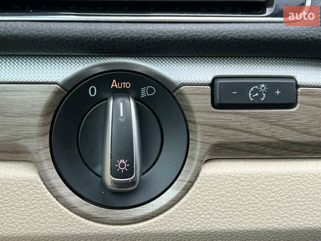 Білий Фольксваген Пассат, об'ємом двигуна 1.98 л та пробігом 115 тис. км за 12999 $, фото 17 на Automoto.ua