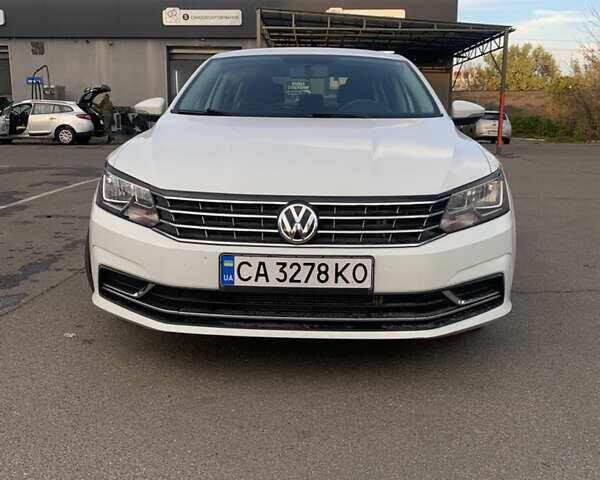 Білий Фольксваген Пассат, об'ємом двигуна 1.98 л та пробігом 161 тис. км за 15500 $, фото 2 на Automoto.ua