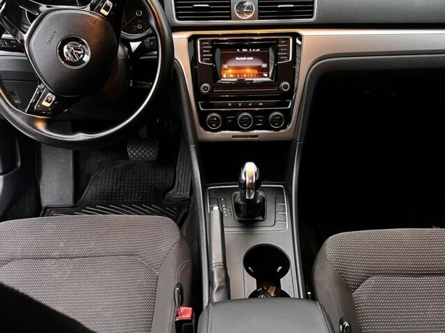 Белый Фольксваген Пассат, объемом двигателя 1.8 л и пробегом 185 тыс. км за 13000 $, фото 9 на Automoto.ua