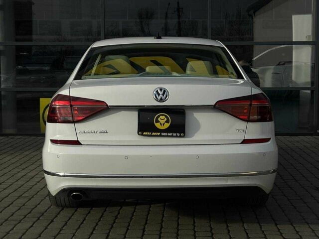 Белый Фольксваген Пассат, объемом двигателя 1.8 л и пробегом 178 тыс. км за 14200 $, фото 5 на Automoto.ua