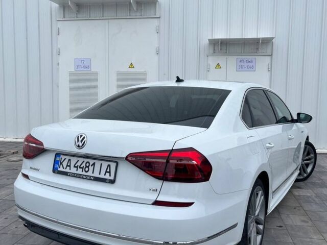 Белый Фольксваген Пассат, объемом двигателя 1.8 л и пробегом 125 тыс. км за 14600 $, фото 2 на Automoto.ua
