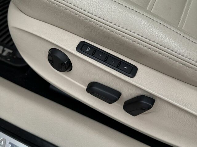 Белый Фольксваген Пассат, объемом двигателя 1.8 л и пробегом 178 тыс. км за 14000 $, фото 3 на Automoto.ua