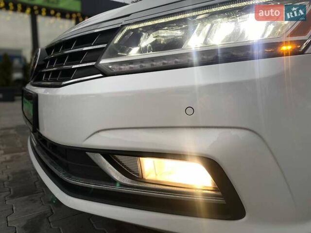 Белый Фольксваген Пассат, объемом двигателя 1.8 л и пробегом 167 тыс. км за 13990 $, фото 7 на Automoto.ua