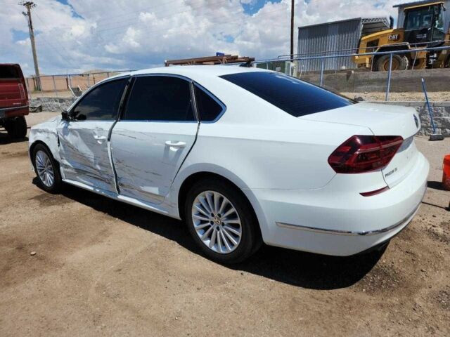 Белый Фольксваген Пассат, объемом двигателя 1.8 л и пробегом 72 тыс. км за 8659 $, фото 4 на Automoto.ua