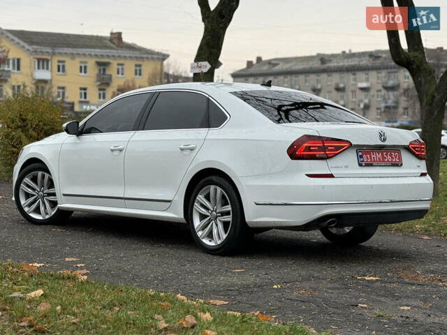 Белый Фольксваген Пассат, объемом двигателя 1.8 л и пробегом 150 тыс. км за 14600 $, фото 11 на Automoto.ua