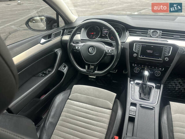 Белый Фольксваген Пассат, объемом двигателя 1.97 л и пробегом 178 тыс. км за 18900 $, фото 19 на Automoto.ua