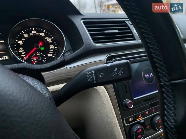 Белый Фольксваген Пассат, объемом двигателя 1.8 л и пробегом 167 тыс. км за 13990 $, фото 36 на Automoto.ua