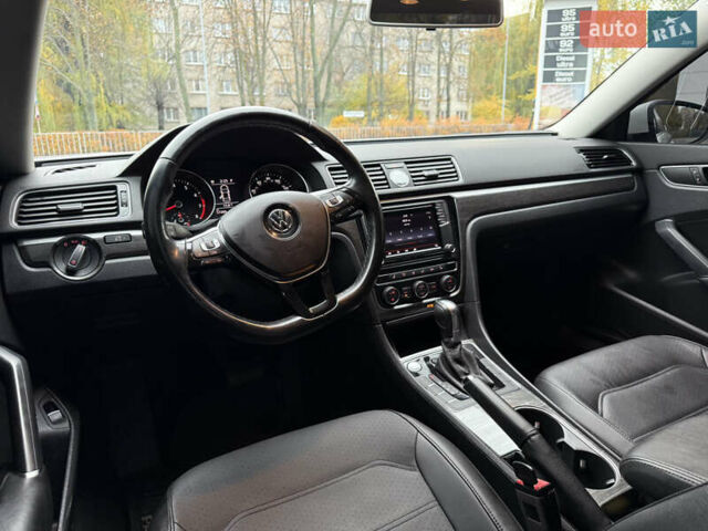 Белый Фольксваген Пассат, объемом двигателя 1.8 л и пробегом 57 тыс. км за 11299 $, фото 8 на Automoto.ua