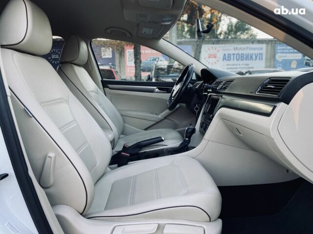 Білий Фольксваген Пассат, об'ємом двигуна 1.8 л та пробігом 92 тис. км за 12900 $, фото 15 на Automoto.ua