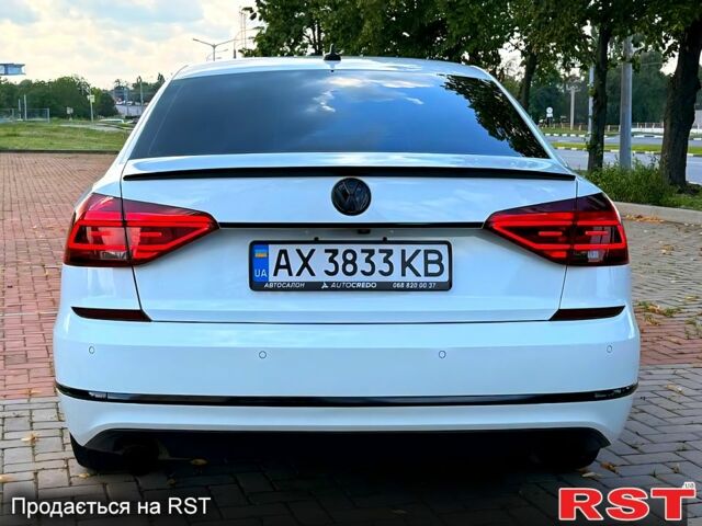 Белый Фольксваген Пассат, объемом двигателя 2 л и пробегом 192 тыс. км за 9999 $, фото 2 на Automoto.ua